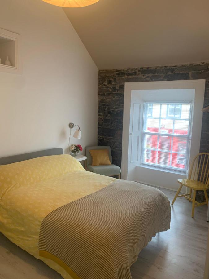 Room 1 Camp Street B&B Oughterard Exteriér fotografie
